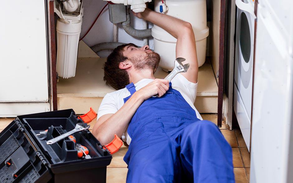 recherche plombier sanitaire Paris 17